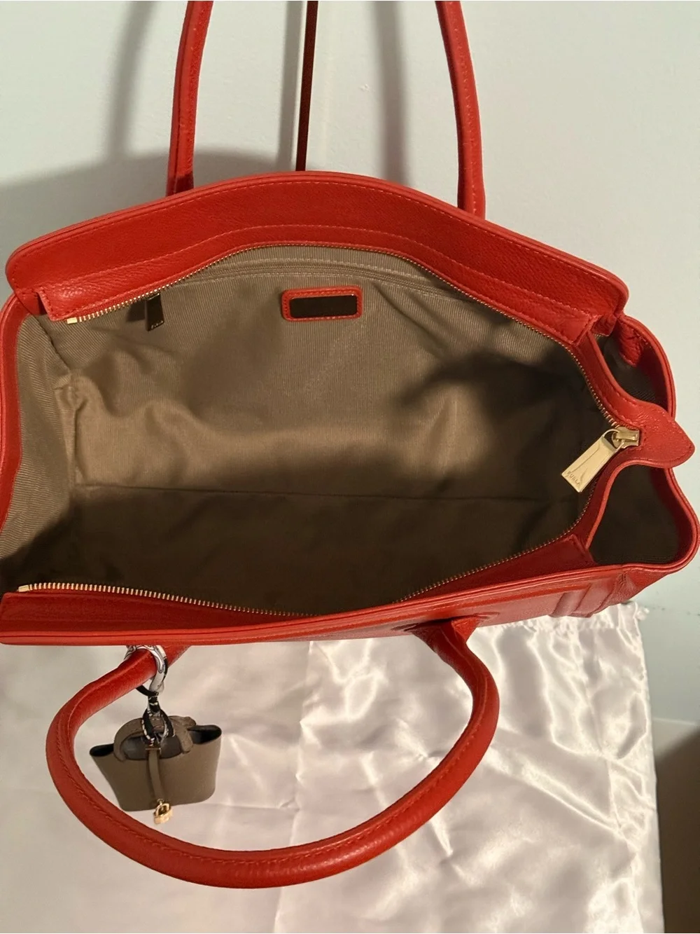 Furla Made in Italy 🇮🇹 Orange Leather Tote Bag with Free Bag Charm! NWOT - Picture 7 of 9